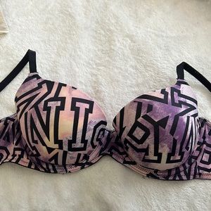PINK WEAR EVERYWHERE
WEAR EVERYWHERE T-SHIRT LIGHTLY LINED BRA